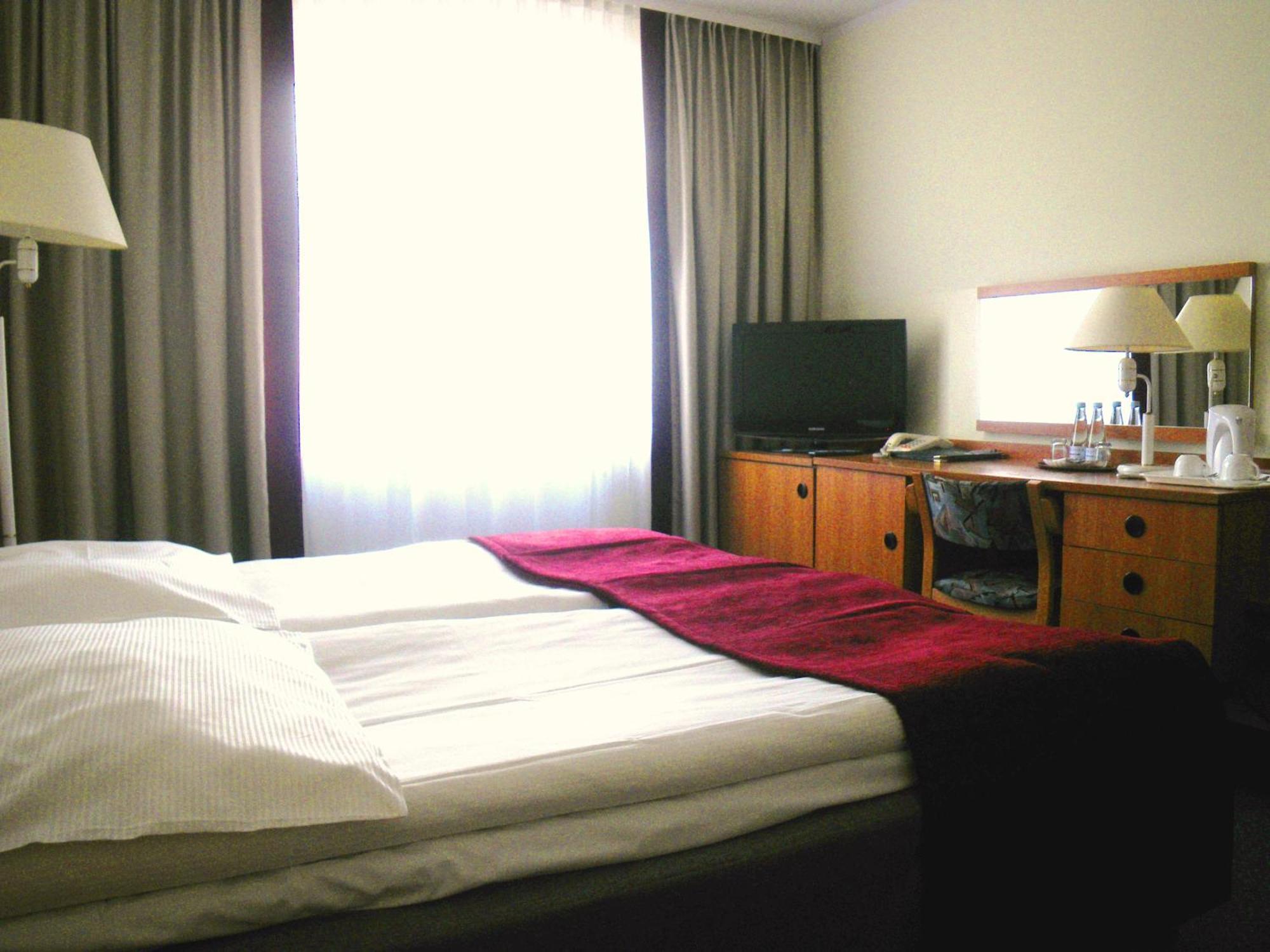Hotel Ior Poznań Extérieur photo