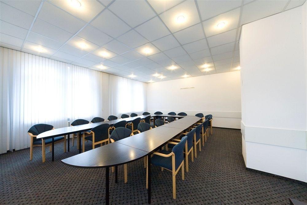 Hotel Ior Poznań Extérieur photo