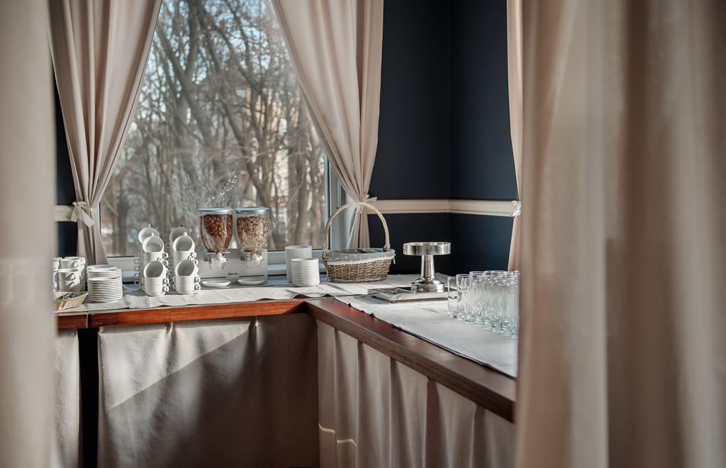 Hotel Ior Poznań Extérieur photo