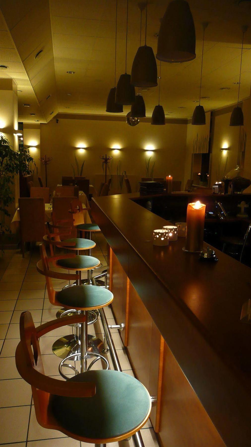 Hotel Ior Poznań Extérieur photo